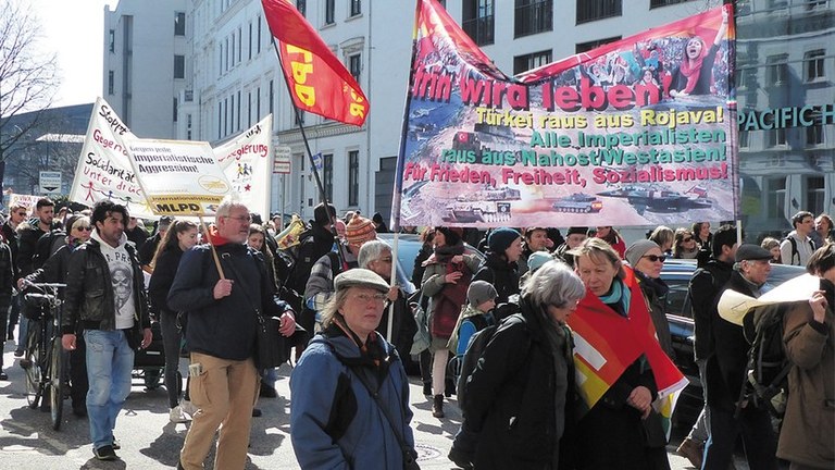 Ostern für den Frieden demonstrieren