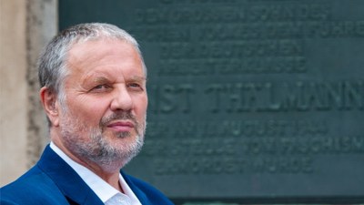 Den weltanschaulichen Kampf verstärken!
