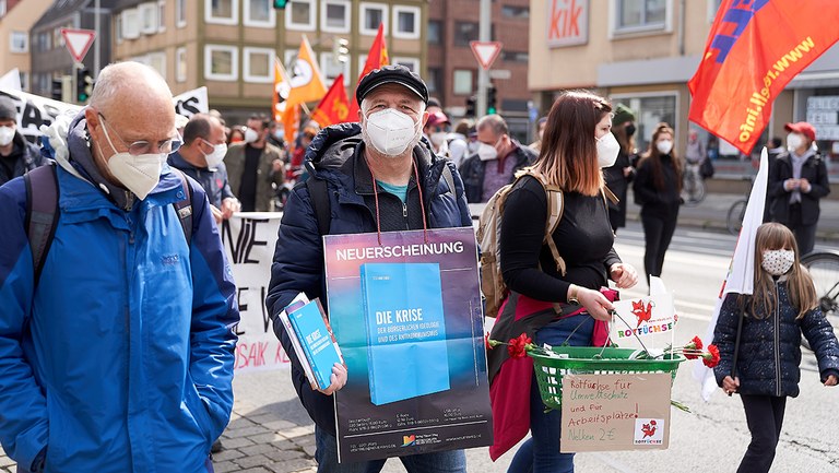 Neues Buch "Die Krise der bürgerlichen Ideologie und des Antikommunismus" trifft den Nerv der Zeit