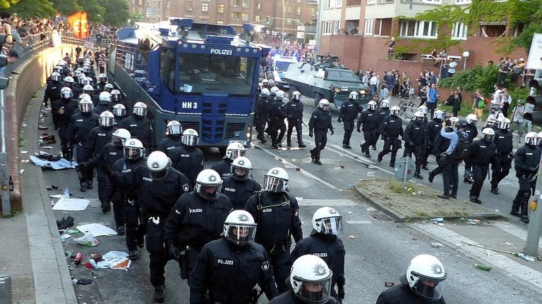 CDU und FDP rücken weiter nach rechts: Geplante Einschränkung der Versammlungsfreiheit bekämpfen