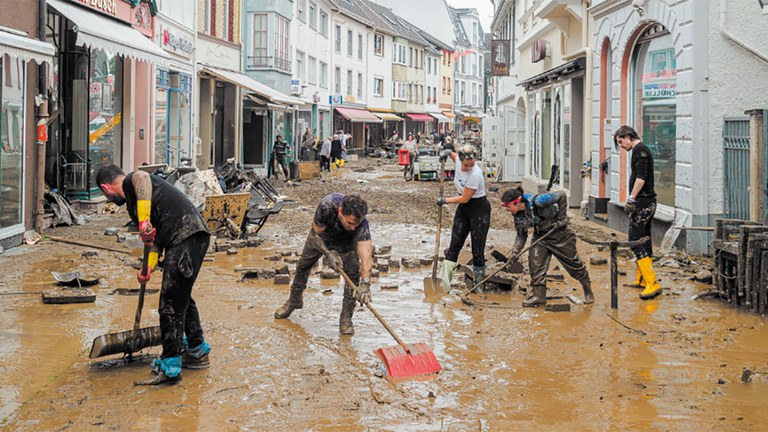 Globale und regionale Umweltkatastrophen rufen nach grundlegendem Systemwandel, statt katastrophalem Krisenmanagement