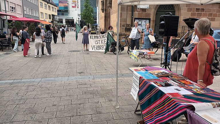 Gemeinsamer Protest gegen Kriminalisierung der Umweltbewegung