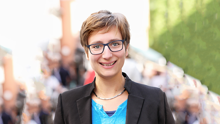 30-Stundenwoche bei  vollem Lohnausgleich - europaweit