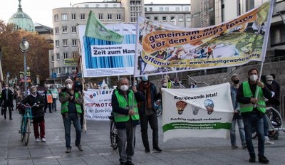 Lutte contre la catastrophe environnementale planétaire et pour l’unité de l’homme et de la nature dans le socialisme !