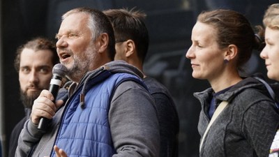 Von Seehofer und Co zum Gefährder erklärt. Stefan Engel klagt an!
